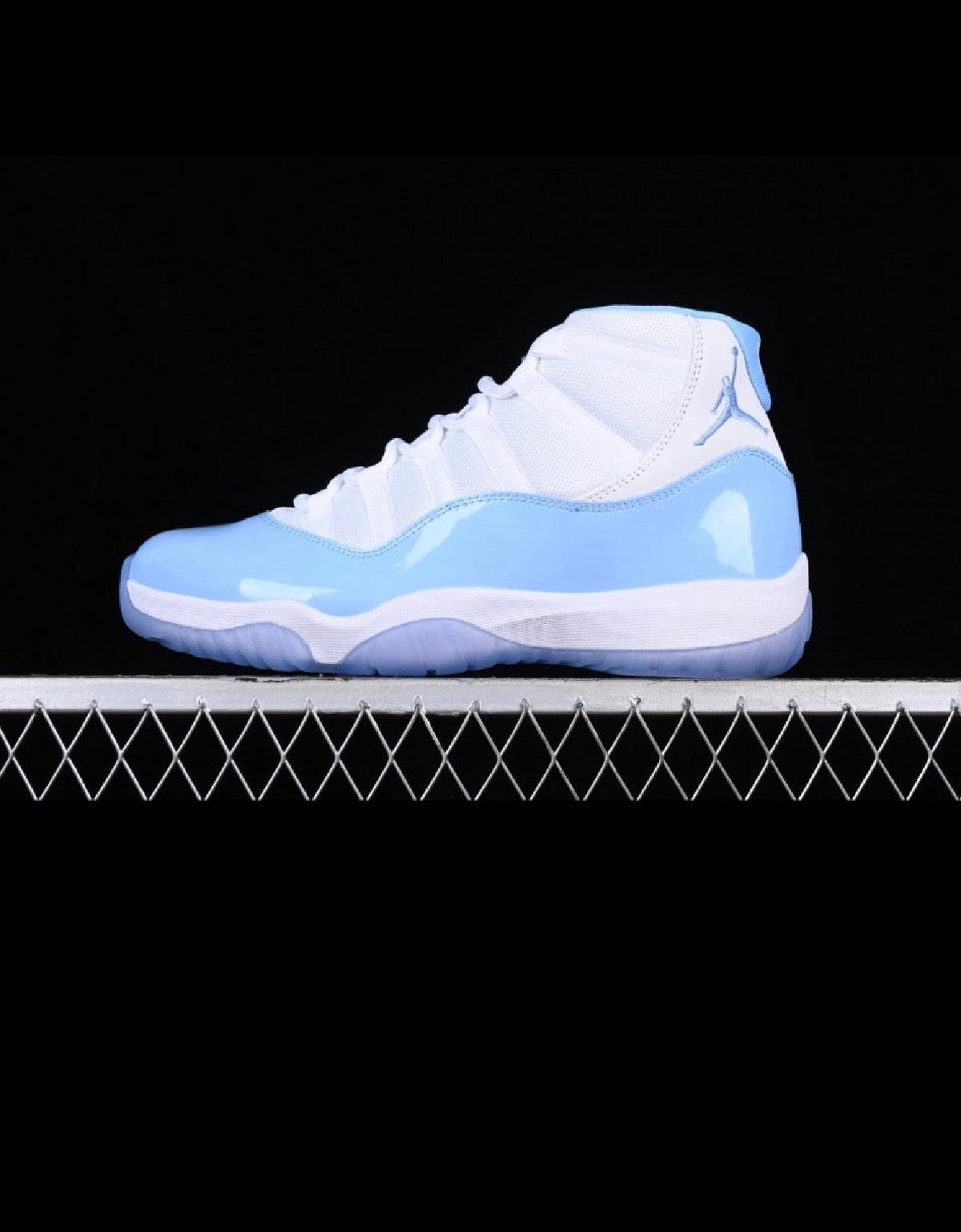 AIR JORDAN RETRO 11