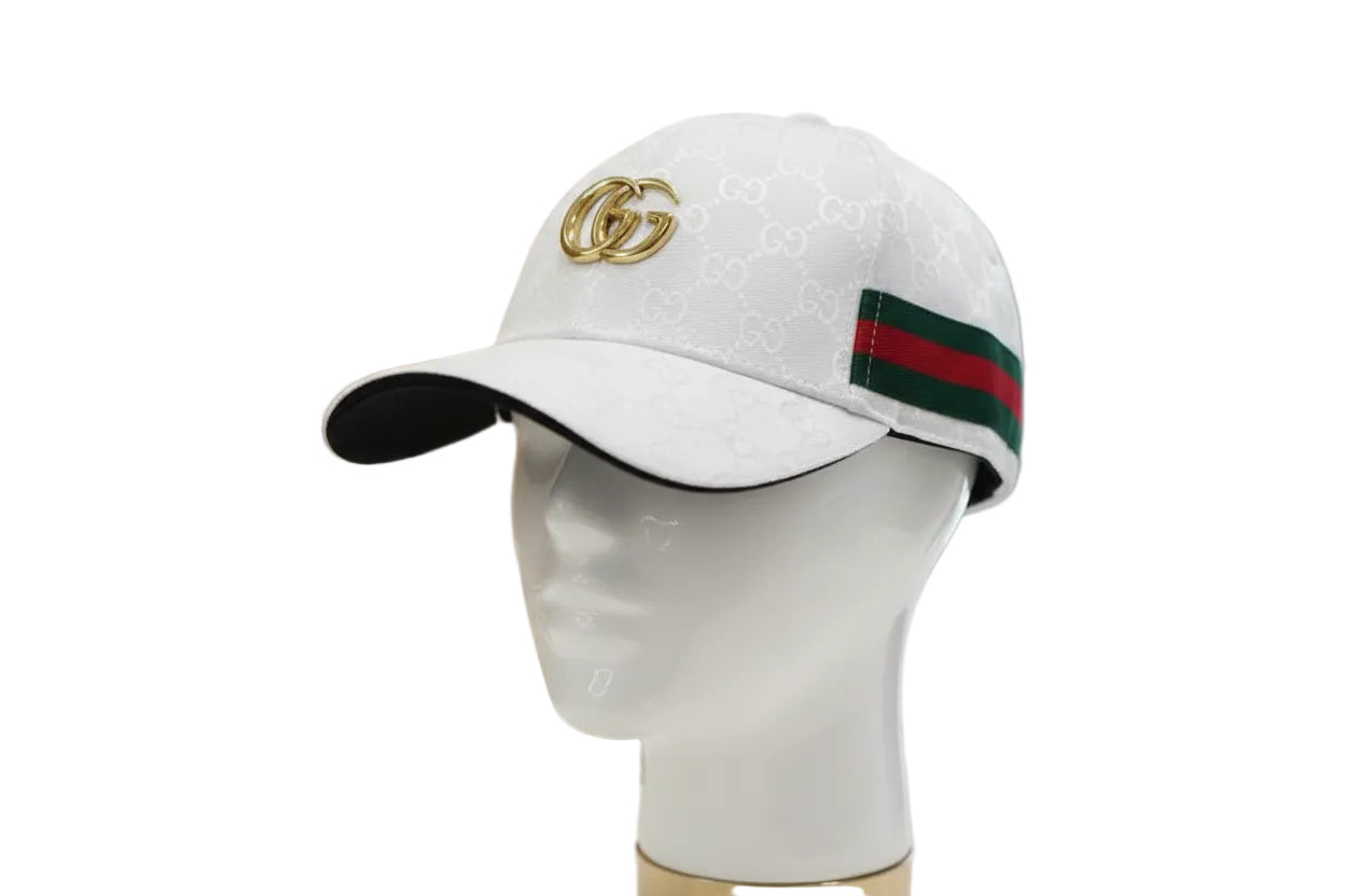 Gucci GG Supreme baseball cap