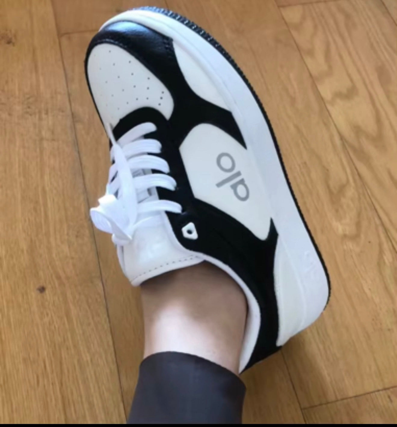 Alo Recovery Mode Sneakers