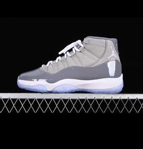 AIR JORDAN RETRO 11 (MEN)