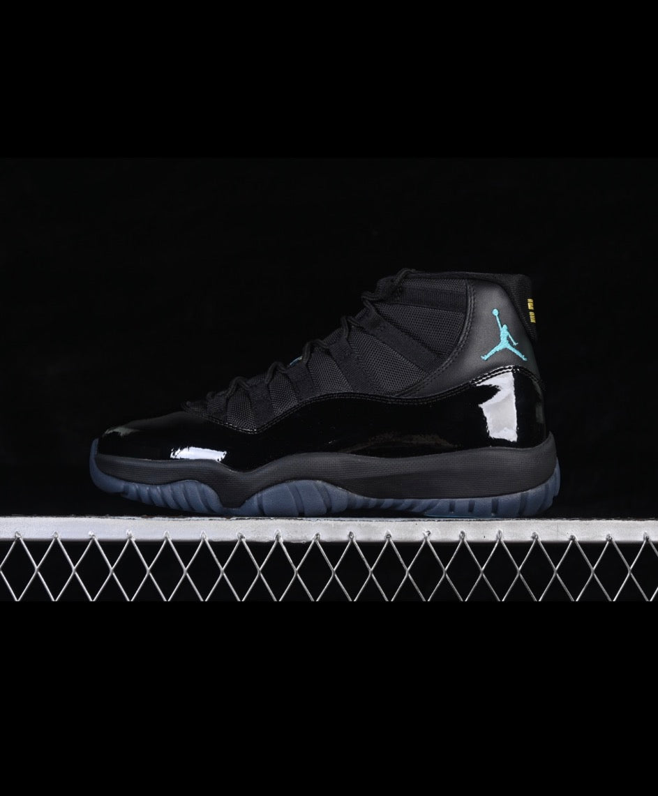 JORDAN RETRO 11 (WOMEN)