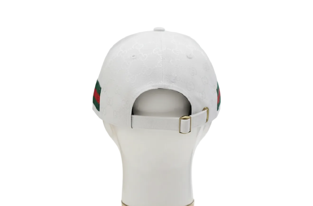 Gucci GG Supreme baseball cap