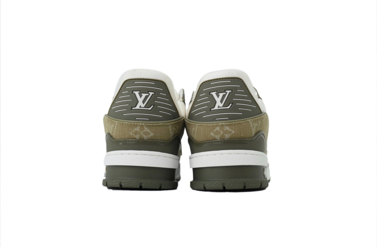 LOUIS VUITTON LV TRAINER (WOMEN)