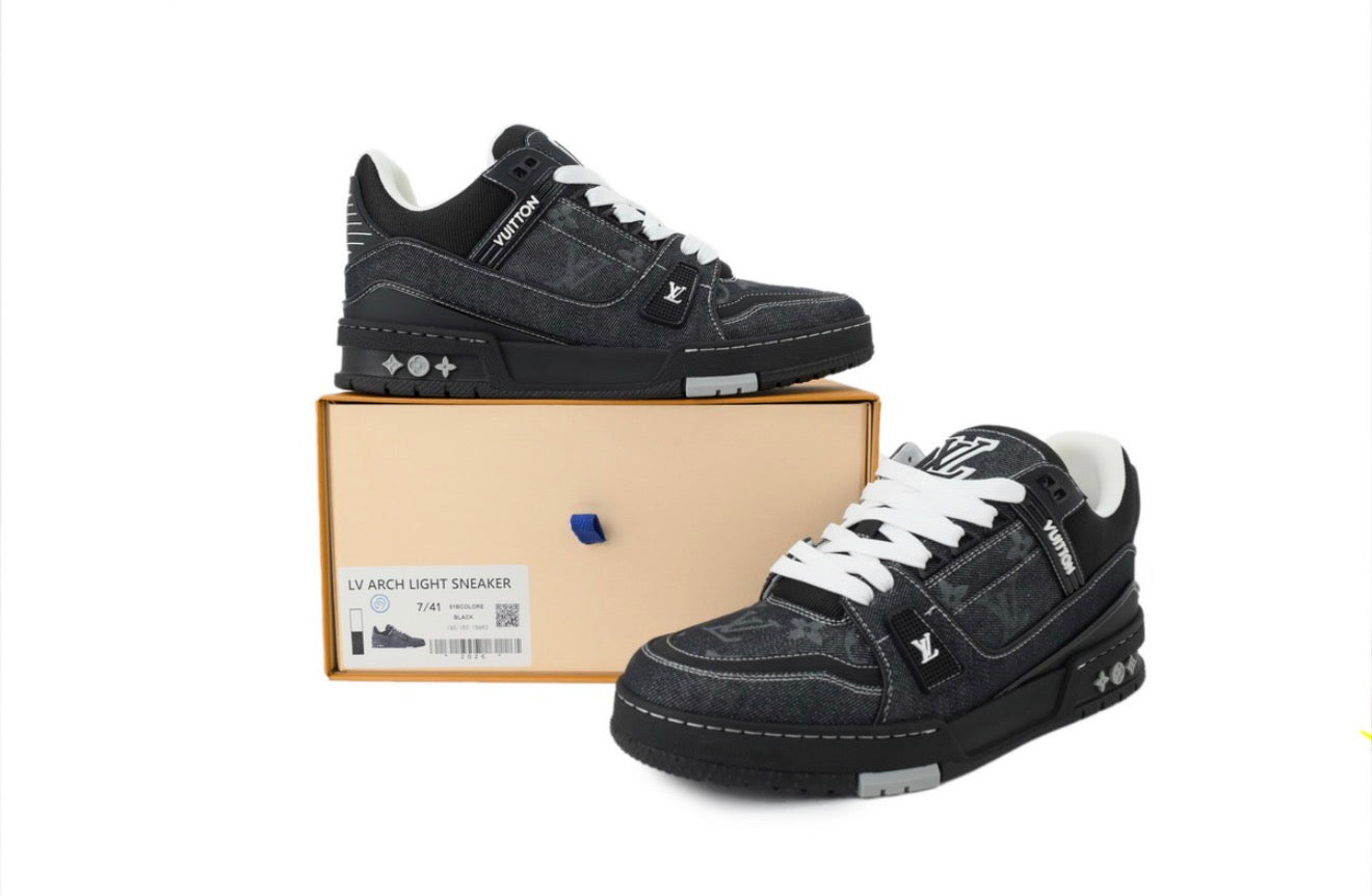 LOUIS VUITTON LV TRAINER (MEN)