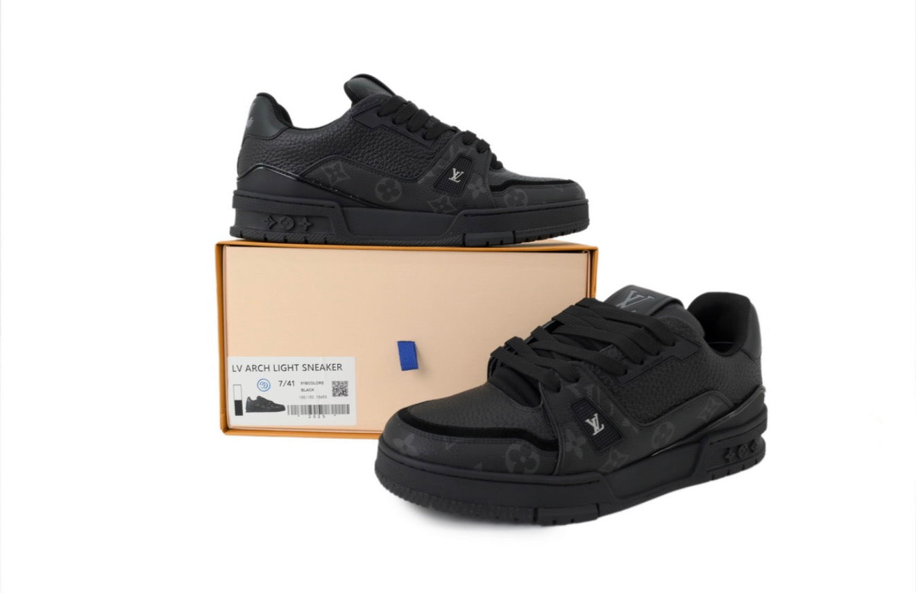 LOUIS VUITTON LV TRAINER (MEN)