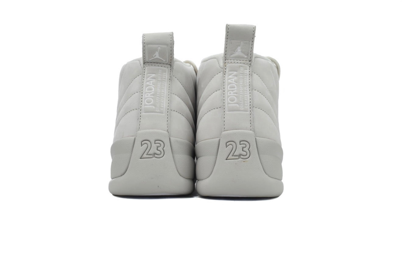 AIR JORDAN RETRO 12 (WOMEN) U.S SIZE